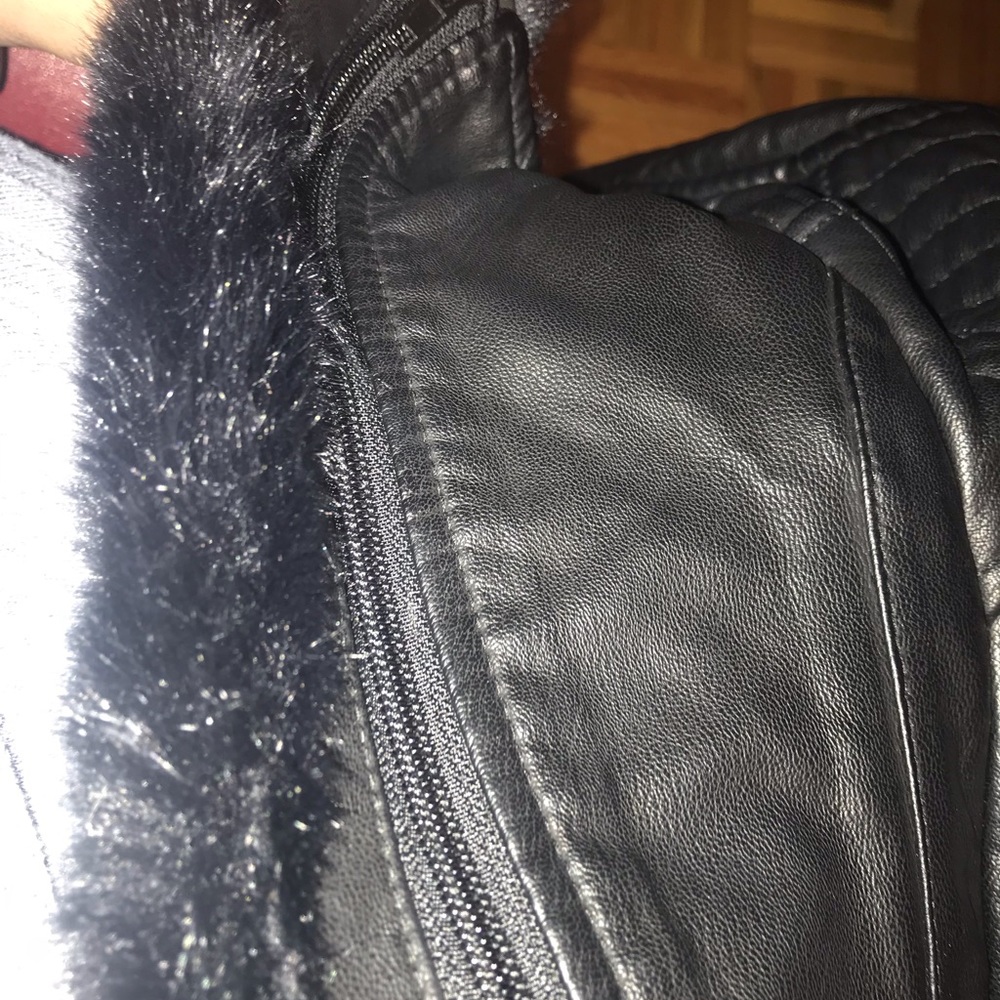 BCBGeneration XS Faux Fur women’s coat - Picture 8 of 8